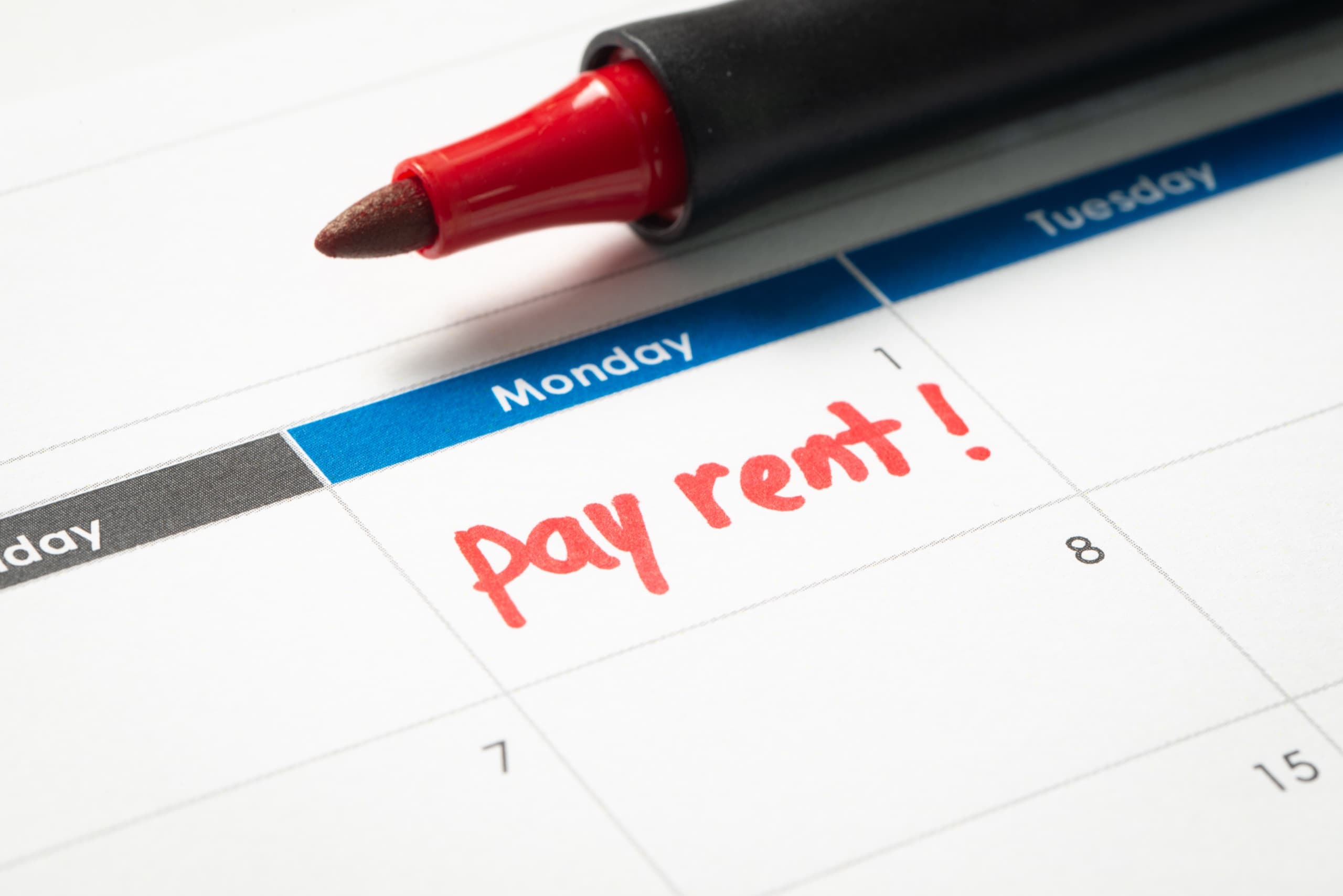 Calendar with rent payment reminder